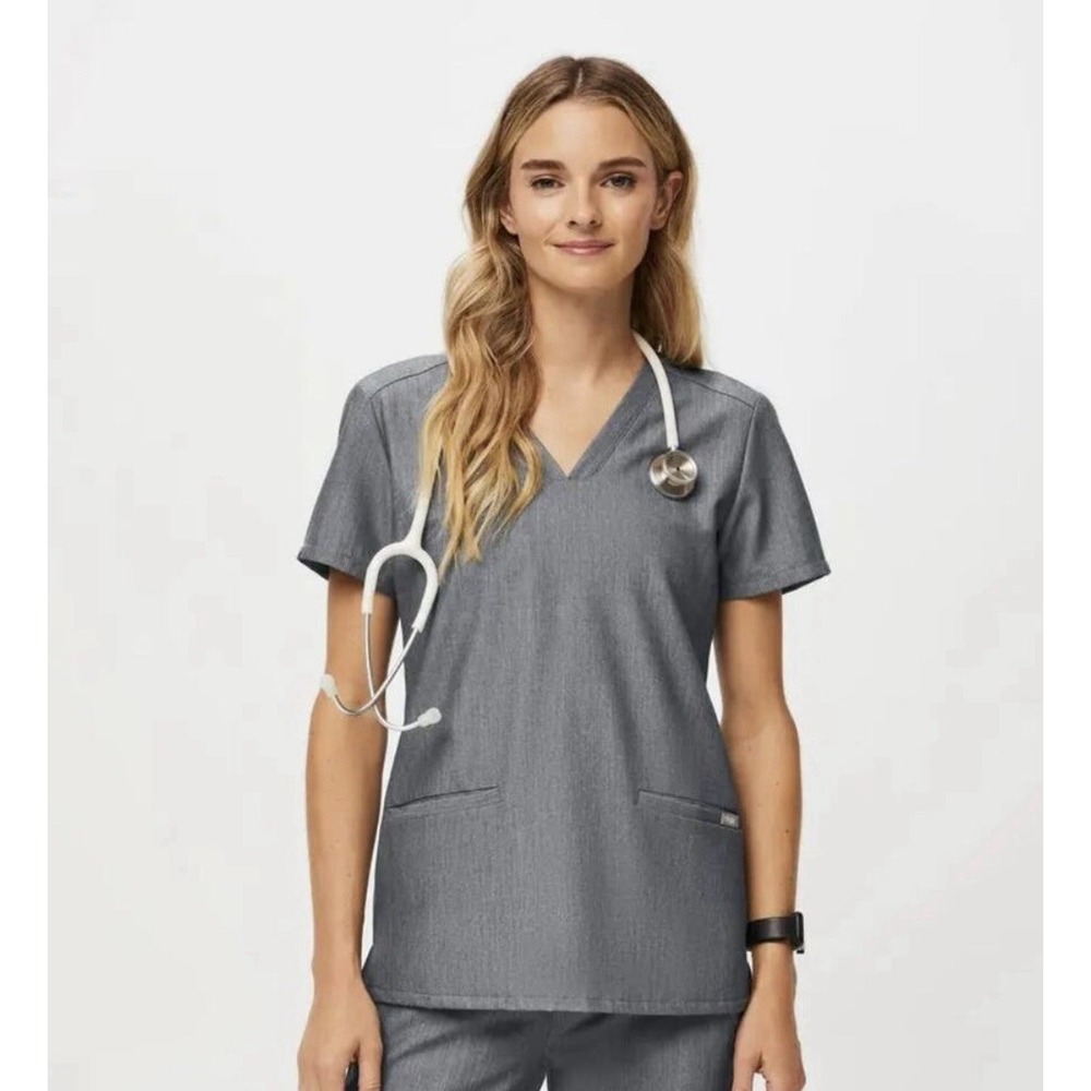 Figs Tops Womans Extra Small Gray Casma Scrubs Technical Collection 3 Pocket‎